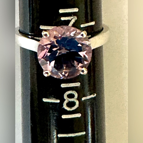 Jewelry - Ring w/ authentic pink Amethyst set in 925 sterling silver sz 7 guc